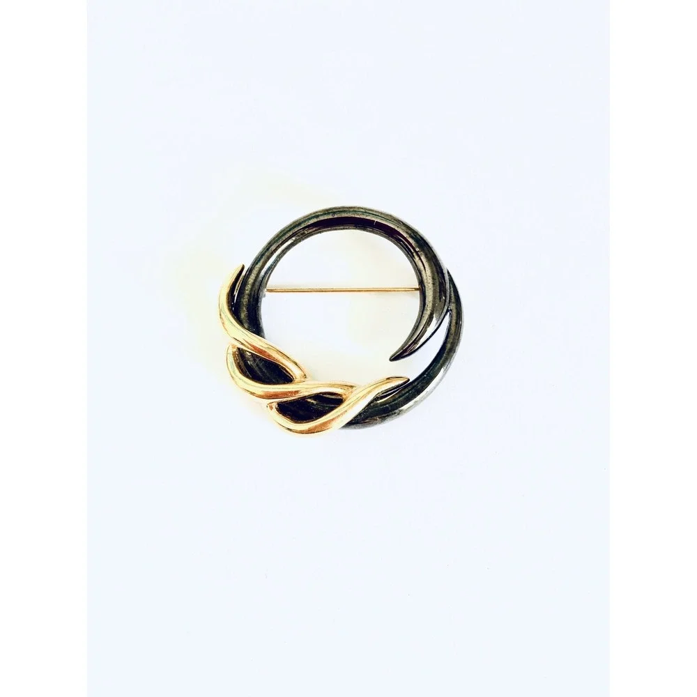 Vintage Beautiful Monet Textured Two Tone Swirled Wreath Shape Brooch Signed